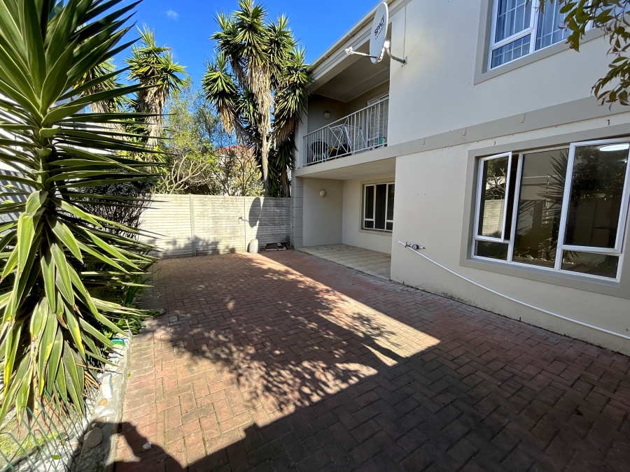 2 Bedroom Property for Sale in Royal Ascot Western Cape